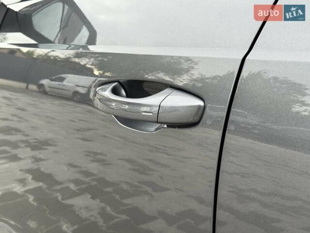 Сірий Ауді RS Q3, об'ємом двигуна 2.48 л та пробігом 48 тис. км за 59000 $, фото 14 на Automoto.ua