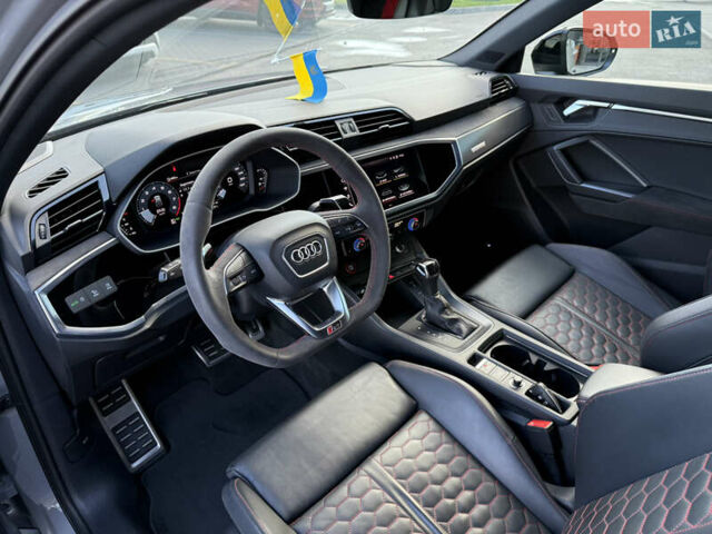 Серый Ауди RS Q3, объемом двигателя 2.48 л и пробегом 97 тыс. км за 62000 $, фото 19 на Automoto.ua