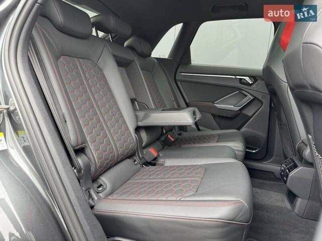 Сірий Ауді RS Q3, об'ємом двигуна 2.48 л та пробігом 48 тис. км за 59000 $, фото 25 на Automoto.ua