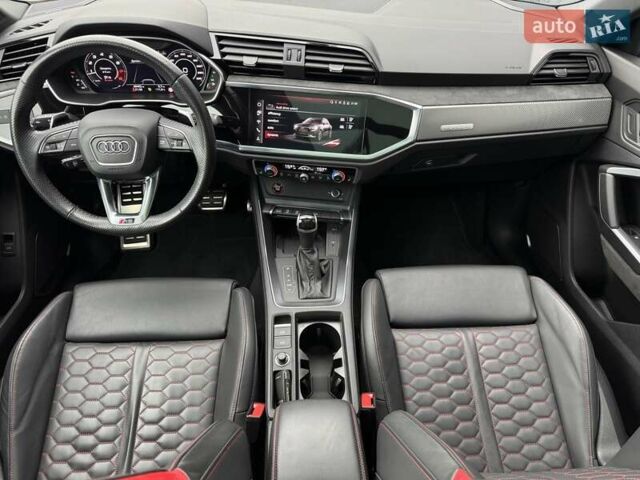 Сірий Ауді RS Q3, об'ємом двигуна 2.48 л та пробігом 48 тис. км за 59000 $, фото 33 на Automoto.ua