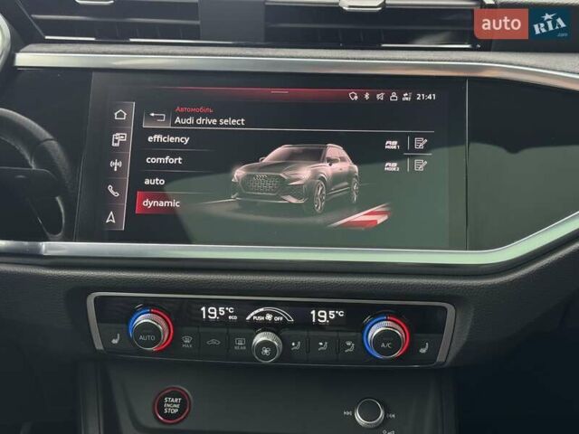 Сірий Ауді RS Q3, об'ємом двигуна 2.48 л та пробігом 48 тис. км за 59000 $, фото 46 на Automoto.ua