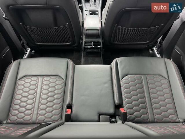 Сірий Ауді RS Q3, об'ємом двигуна 2.48 л та пробігом 48 тис. км за 59000 $, фото 31 на Automoto.ua