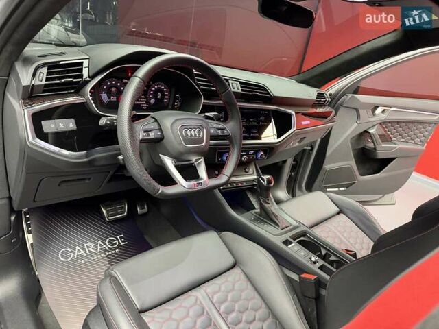 Серый Ауди RS Q3, объемом двигателя 2.5 л и пробегом 8 тыс. км за 96900 $, фото 37 на Automoto.ua