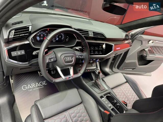 Серый Ауди RS Q3, объемом двигателя 2.5 л и пробегом 8 тыс. км за 96900 $, фото 38 на Automoto.ua