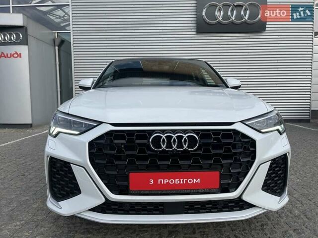 Білий Ауді RS Q3 Sportback, об'ємом двигуна 2.48 л та пробігом 26 тис. км за 61900 $, фото 4 на Automoto.ua