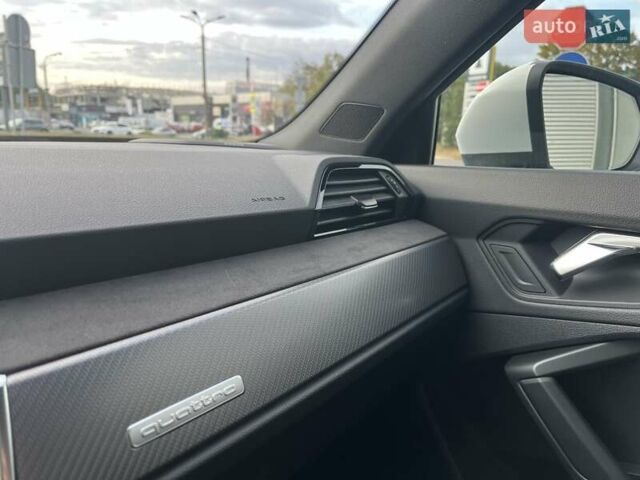 Білий Ауді RS Q3 Sportback, об'ємом двигуна 2.48 л та пробігом 26 тис. км за 61900 $, фото 33 на Automoto.ua