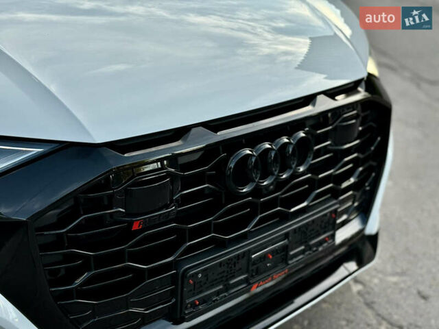Білий Ауді RS Q8, об'ємом двигуна 4 л та пробігом 82 тис. км за 92500 $, фото 14 на Automoto.ua
