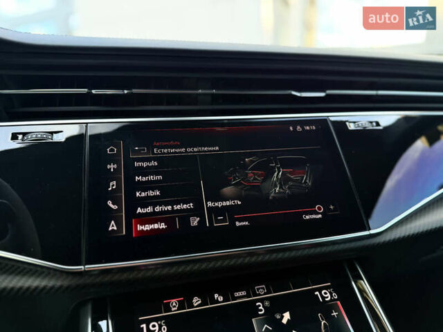 Білий Ауді RS Q8, об'ємом двигуна 4 л та пробігом 82 тис. км за 92500 $, фото 7 на Automoto.ua