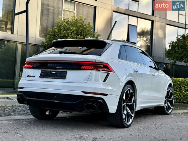 Білий Ауді RS Q8, об'ємом двигуна 4 л та пробігом 82 тис. км за 92500 $, фото 30 на Automoto.ua