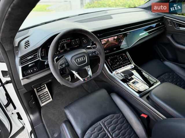 Білий Ауді RS Q8, об'ємом двигуна 4 л та пробігом 82 тис. км за 92500 $, фото 53 на Automoto.ua