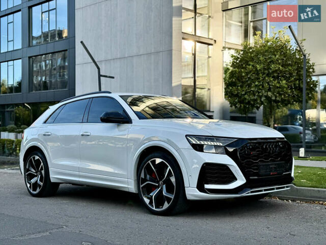 Білий Ауді RS Q8, об'ємом двигуна 4 л та пробігом 82 тис. км за 92500 $, фото 24 на Automoto.ua
