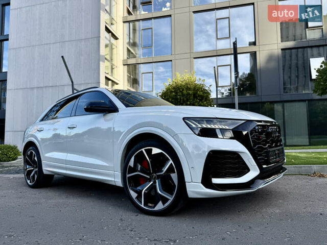 Білий Ауді RS Q8, об'ємом двигуна 4 л та пробігом 82 тис. км за 92500 $, фото 16 на Automoto.ua