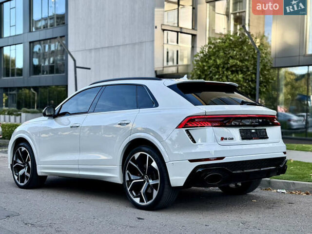 Білий Ауді RS Q8, об'ємом двигуна 4 л та пробігом 82 тис. км за 92500 $, фото 39 на Automoto.ua