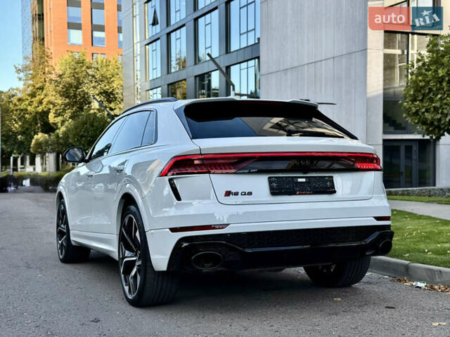 Білий Ауді RS Q8, об'ємом двигуна 4 л та пробігом 82 тис. км за 92500 $, фото 38 на Automoto.ua