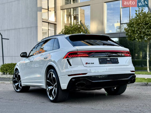 Білий Ауді RS Q8, об'ємом двигуна 4 л та пробігом 82 тис. км за 92500 $, фото 35 на Automoto.ua