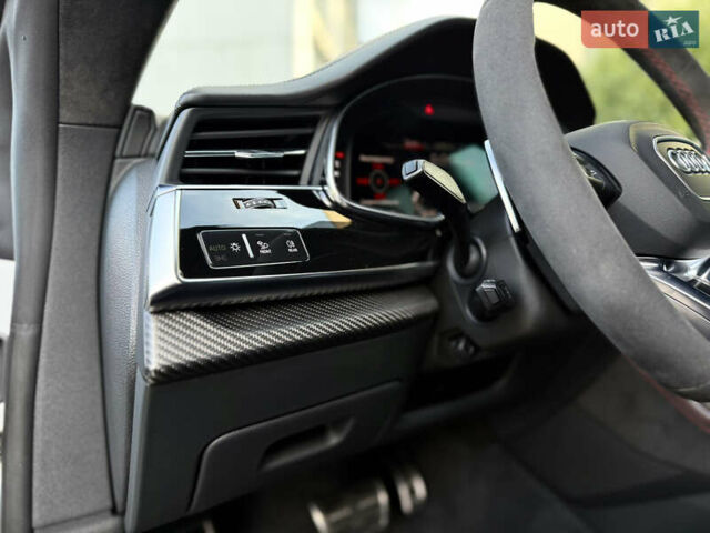 Білий Ауді RS Q8, об'ємом двигуна 4 л та пробігом 82 тис. км за 92500 $, фото 51 на Automoto.ua