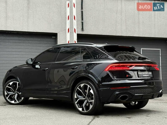 Чорний Ауді RS Q8, об'ємом двигуна 4 л та пробігом 54 тис. км за 98000 $, фото 30 на Automoto.ua