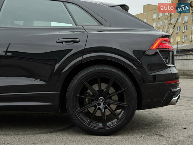 Чорний Ауді RS Q8, об'ємом двигуна 4 л та пробігом 174 тис. км за 76000 $, фото 15 на Automoto.ua