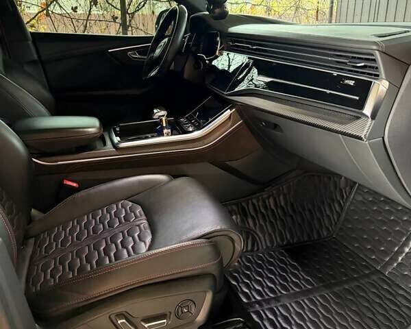 Черный Ауди RS Q8, объемом двигателя 4 л и пробегом 85 тыс. км за 104000 $, фото 2 на Automoto.ua