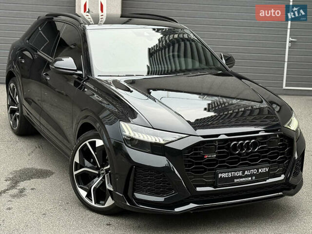 Чорний Ауді RS Q8, об'ємом двигуна 4 л та пробігом 54 тис. км за 95000 $, фото 1 на Automoto.ua