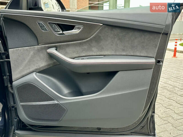 Черный Ауди RS Q8, объемом двигателя 4 л и пробегом 98 тыс. км за 84000 $, фото 55 на Automoto.ua