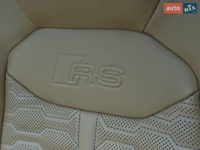 Черный Ауди RS Q8, объемом двигателя 4 л и пробегом 54 тыс. км за 94000 $, фото 68 на Automoto.ua