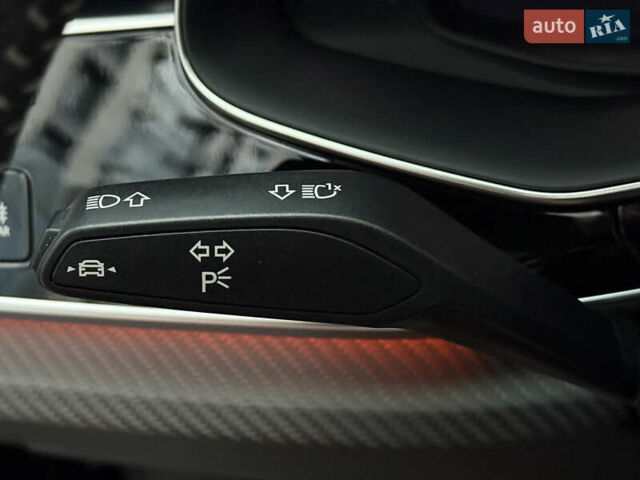 Черный Ауди RS Q8, объемом двигателя 4 л и пробегом 54 тыс. км за 94000 $, фото 74 на Automoto.ua