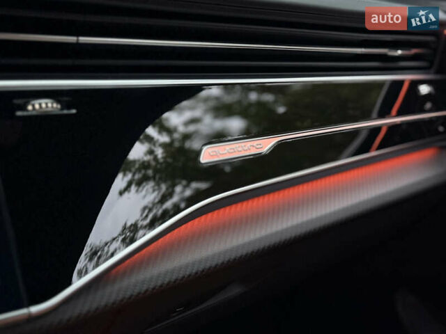 Черный Ауди RS Q8, объемом двигателя 4 л и пробегом 54 тыс. км за 94000 $, фото 86 на Automoto.ua