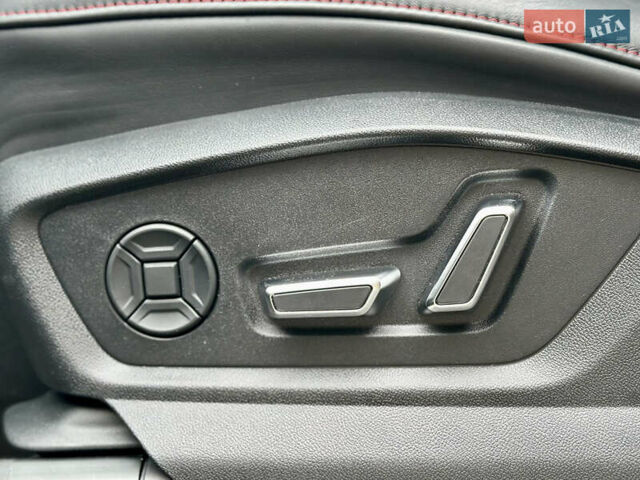 Черный Ауди RS Q8, объемом двигателя 4 л и пробегом 98 тыс. км за 84000 $, фото 46 на Automoto.ua