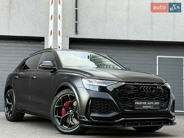 Черный Ауди RS Q8, объемом двигателя 4 л и пробегом 98 тыс. км за 84000 $, фото 2 на Automoto.ua