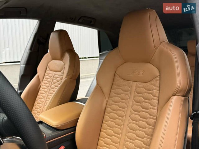 Черный Ауди RS Q8, объемом двигателя 4 л и пробегом 54 тыс. км за 94000 $, фото 43 на Automoto.ua