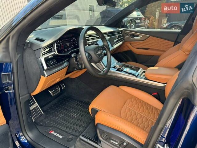 Чорний Ауді RS Q8, об'ємом двигуна 4 л та пробігом 83 тис. км за 97999 $, фото 13 на Automoto.ua