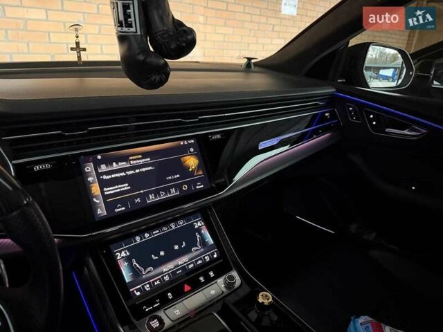 Черный Ауди RS Q8, объемом двигателя 4 л и пробегом 85 тыс. км за 104000 $, фото 30 на Automoto.ua