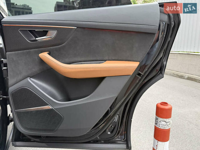 Черный Ауди RS Q8, объемом двигателя 4 л и пробегом 54 тыс. км за 94000 $, фото 61 на Automoto.ua