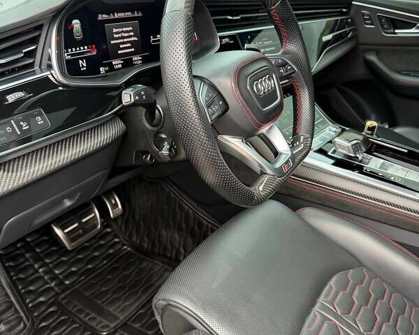 Черный Ауди RS Q8, объемом двигателя 4 л и пробегом 85 тыс. км за 104000 $, фото 24 на Automoto.ua