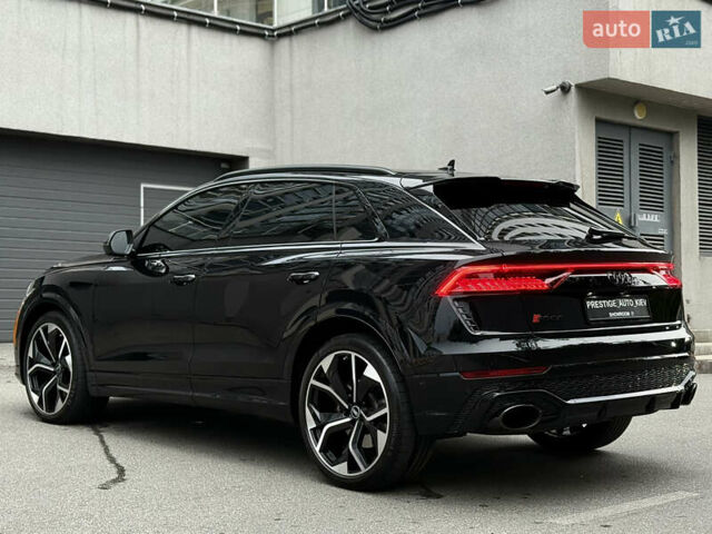 Чорний Ауді RS Q8, об'ємом двигуна 4 л та пробігом 54 тис. км за 95000 $, фото 24 на Automoto.ua
