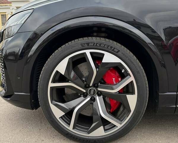 Черный Ауди RS Q8, объемом двигателя 4 л и пробегом 85 тыс. км за 104000 $, фото 11 на Automoto.ua