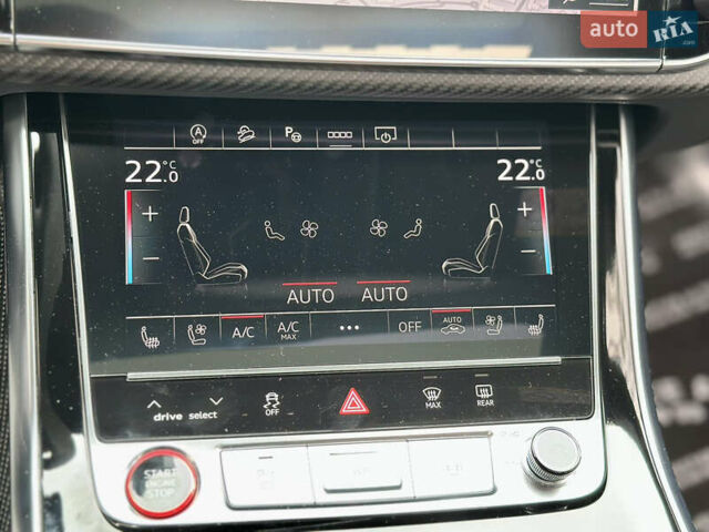 Черный Ауди RS Q8, объемом двигателя 4 л и пробегом 98 тыс. км за 84000 $, фото 74 на Automoto.ua