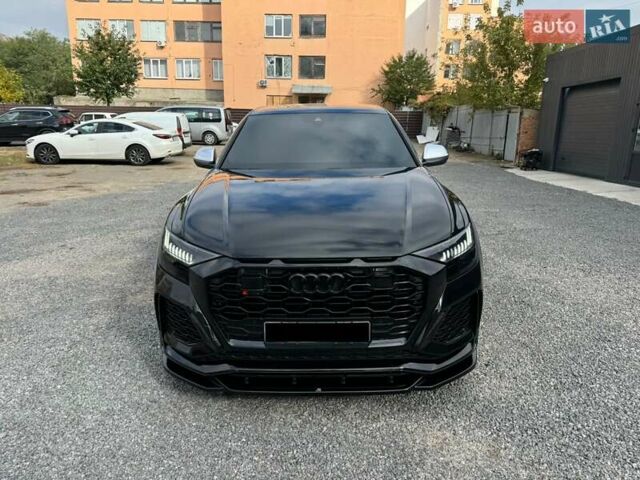 Чорний Ауді RS Q8, об'ємом двигуна 4 л та пробігом 83 тис. км за 97999 $, фото 5 на Automoto.ua