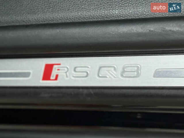 Черный Ауди RS Q8, объемом двигателя 4 л и пробегом 54 тыс. км за 94000 $, фото 46 на Automoto.ua