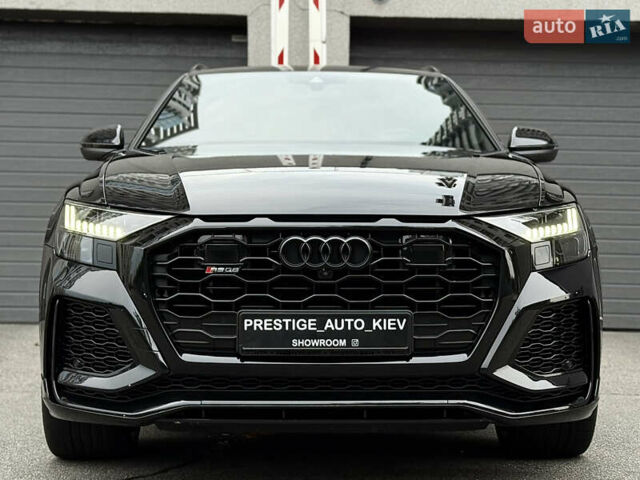 Черный Ауди RS Q8, объемом двигателя 4 л и пробегом 54 тыс. км за 94000 $, фото 5 на Automoto.ua