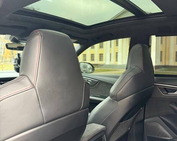 Черный Ауди RS Q8, объемом двигателя 4 л и пробегом 85 тыс. км за 104000 $, фото 21 на Automoto.ua