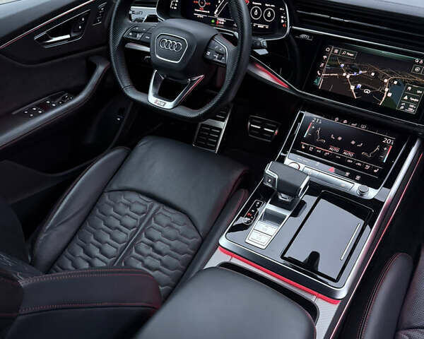 Чорний Ауді RS Q8, об'ємом двигуна 4 л та пробігом 174 тис. км за 76000 $, фото 30 на Automoto.ua