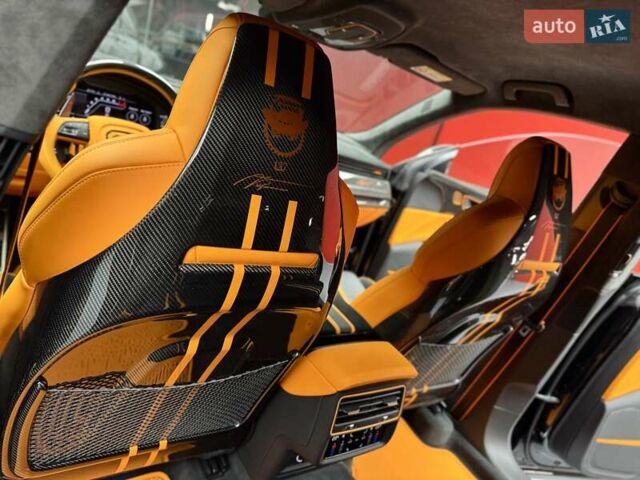 Чорний Ауді RS Q8, об'ємом двигуна 4 л та пробігом 22 тис. км за 198800 $, фото 54 на Automoto.ua