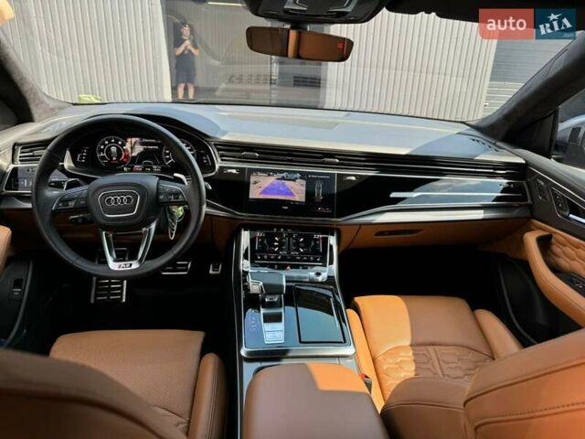Чорний Ауді RS Q8, об'ємом двигуна 4 л та пробігом 83 тис. км за 97999 $, фото 10 на Automoto.ua