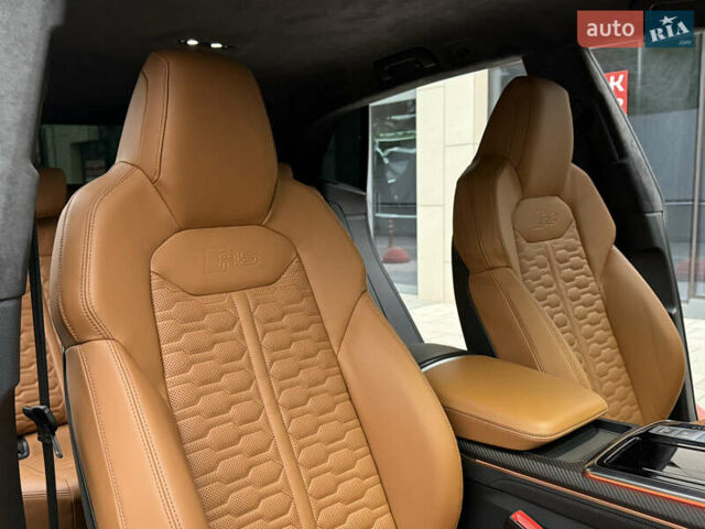 Черный Ауди RS Q8, объемом двигателя 4 л и пробегом 54 тыс. км за 94000 $, фото 48 на Automoto.ua