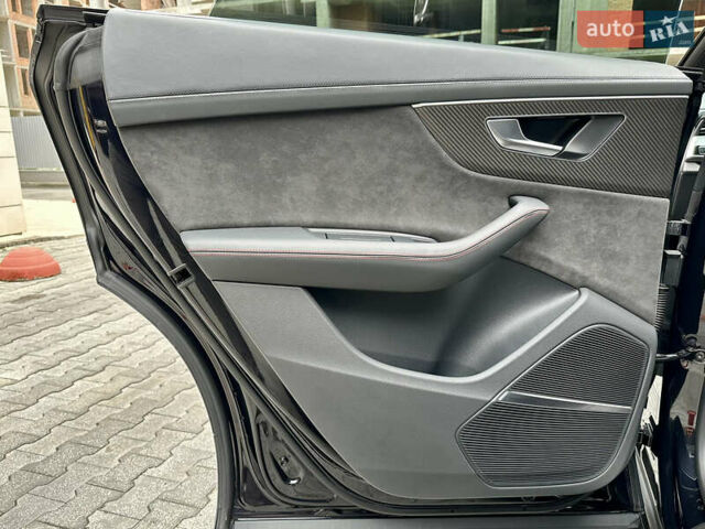 Черный Ауди RS Q8, объемом двигателя 4 л и пробегом 98 тыс. км за 84000 $, фото 58 на Automoto.ua