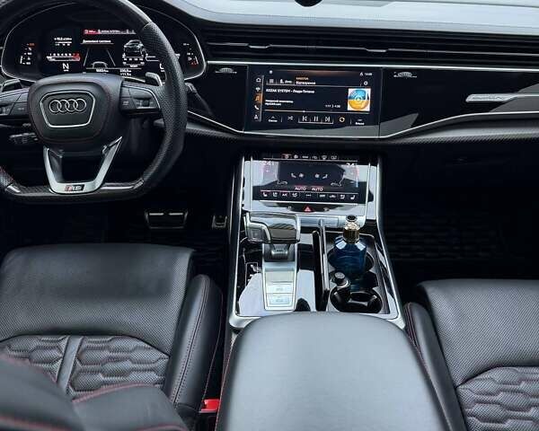 Черный Ауди RS Q8, объемом двигателя 4 л и пробегом 85 тыс. км за 104000 $, фото 16 на Automoto.ua