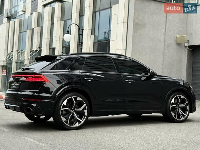 Чорний Ауді RS Q8, об'ємом двигуна 4 л та пробігом 54 тис. км за 98000 $, фото 26 на Automoto.ua
