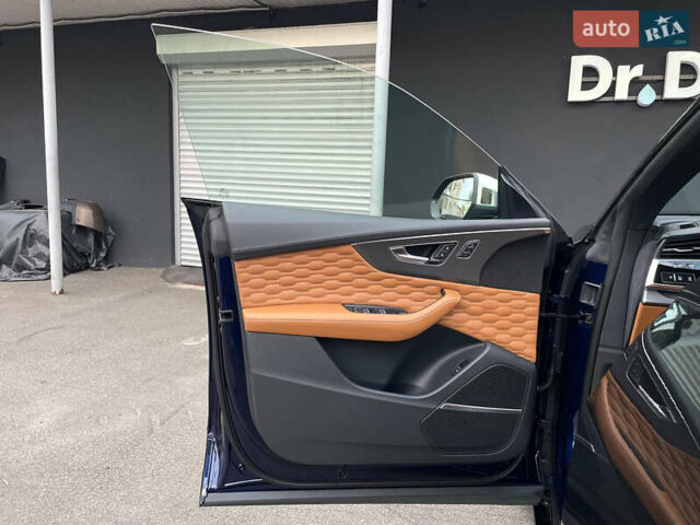 Черный Ауди RS Q8, объемом двигателя 4 л и пробегом 86 тыс. км за 93900 $, фото 96 на Automoto.ua